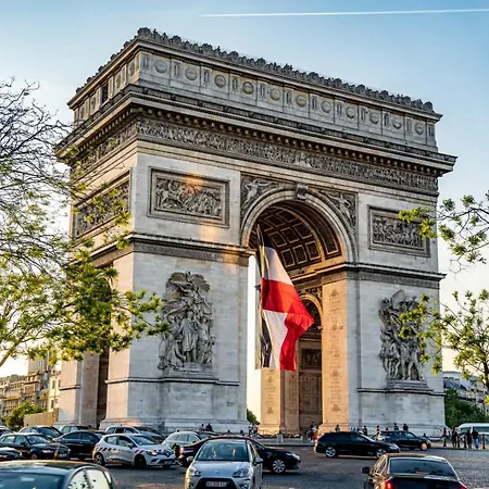 Apartment Arc De Triomphe - Premium With Lift For 6 Paris