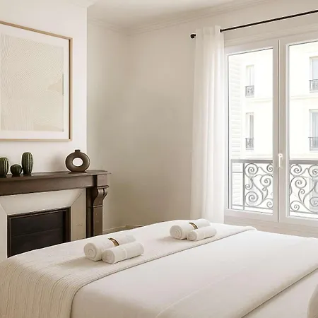 Apartment Arc De Triomphe - Premium With Lift For 6