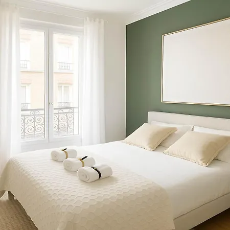 Apartment Arc De Triomphe - Premium With Lift For 6
